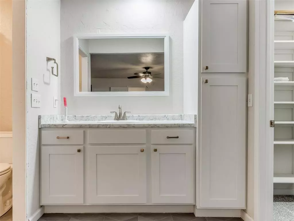 Oklahoma City, OK 73132,8209 NW 86th ST