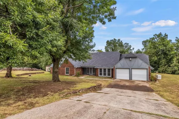 4102 Quail DR, El Reno, OK 73036