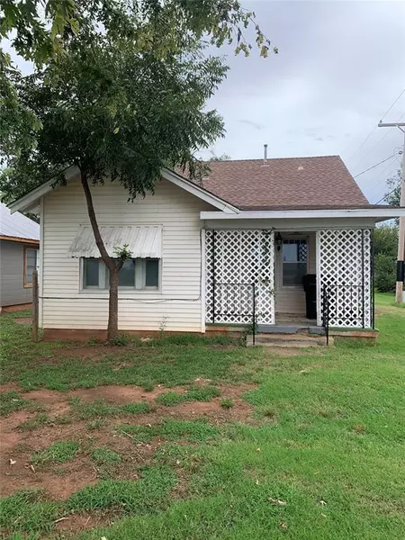 400 7th ST, Fort Cobb, OK 73038
