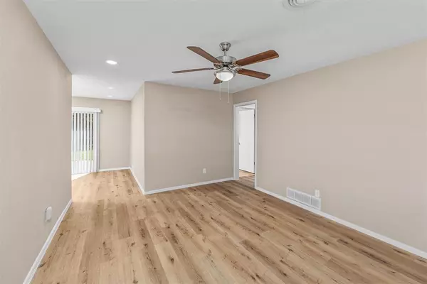 824 SE 40th ST, Lawton, OK 73501