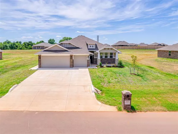 2757 Juneberry LN, Newcastle, OK 73065