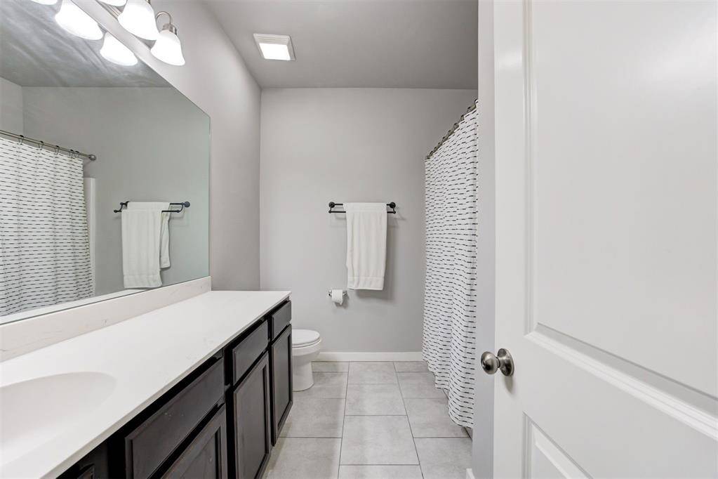 9377 Fawn TRL, Edmond, OK 73034