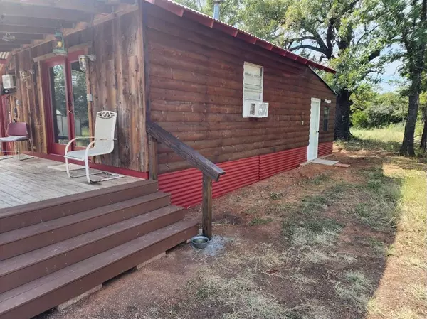 E Simpson RD, Wellston, OK 74881