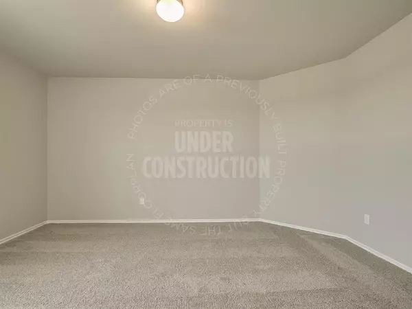 270 Fox Burrow LN, Newcastle, OK 73065