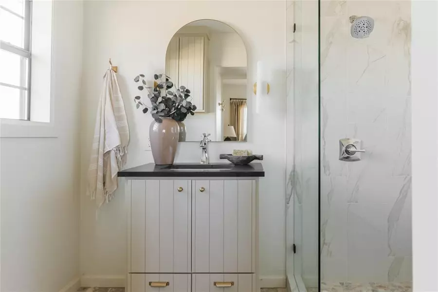 316 S 2nd ST, Cashion, OK 73016