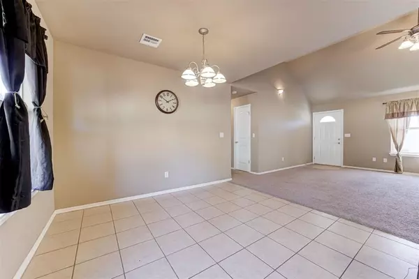 41300 Cottage DR, Shawnee, OK 74804