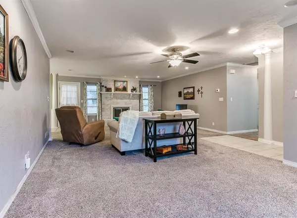 1700 Dougherty DR, Shawnee, OK 74804