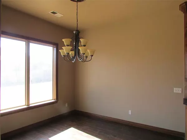 15208 Fox Creek RD, Choctaw, OK 73020