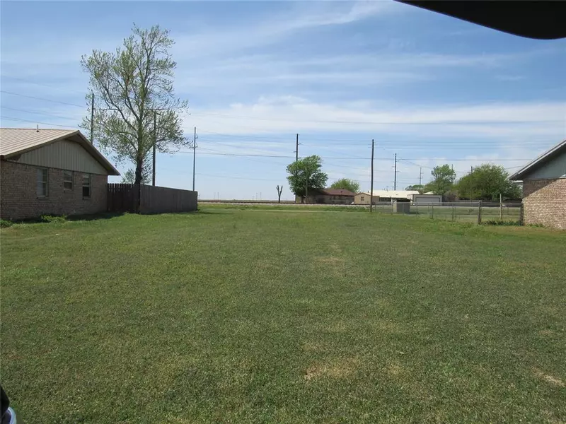 1712 Scott ST, Altus, OK 73521
