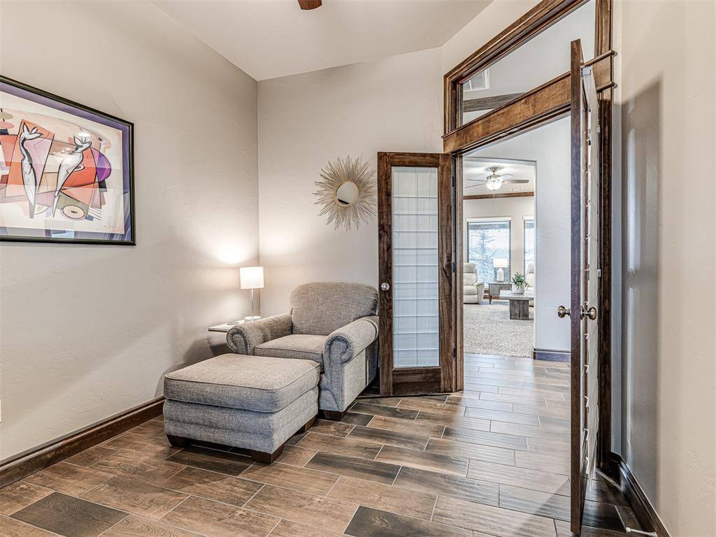 3200 Drake Crest DR, Edmond, OK 73034