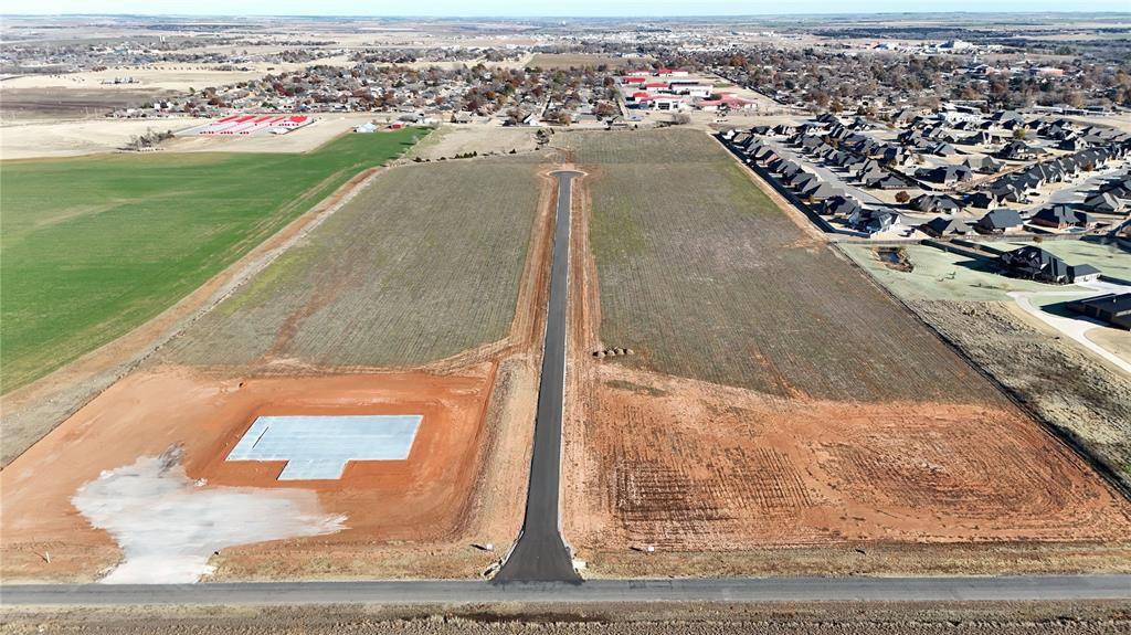 24113 E Harvest View DR, Weatherford, OK 73096