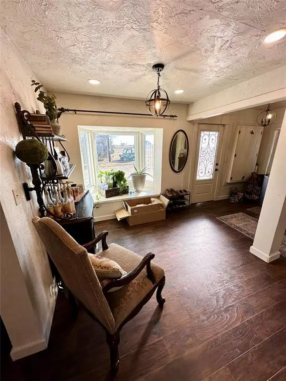 15294 S County Road 208 RD, Blair, OK 73526