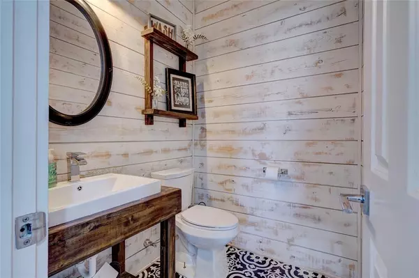 9 Quail RDG, Shawnee, OK 74804