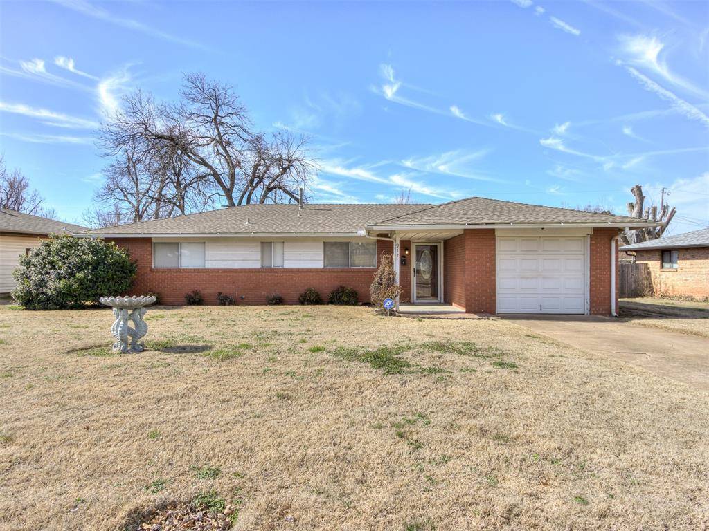 912 Arthur DR, Midwest City, OK 73110