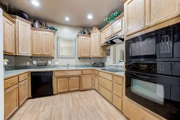 1027 County Street 2945, Tuttle, OK 73089