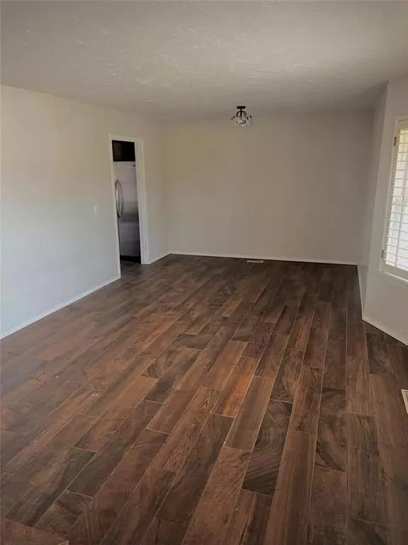 Oklahoma City, OK 73132,8701 Salsbury LN