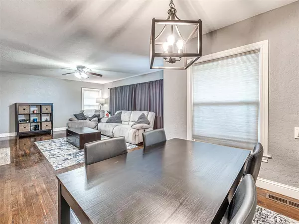 1504 Crescent DR, Duncan, OK 73533