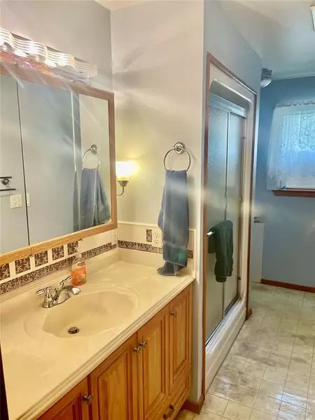 407 N Johnson ST, Valliant, OK 74764