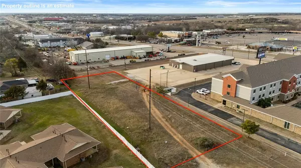1105 Lonnie Abbott BLVD, Ada, OK 74820
