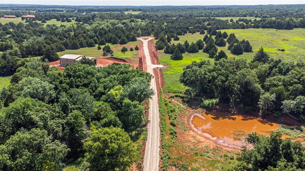 7135 Redbud TRL, Guthrie, OK 73044