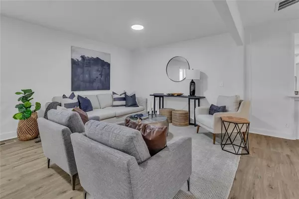 Edmond, OK 73034,816 new bond CIR