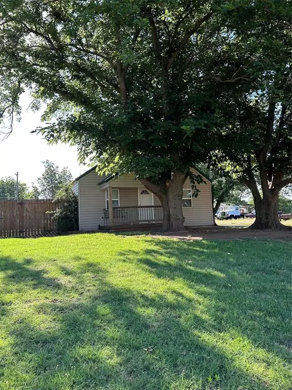 Thomas, OK 73669,601 N Oklahoma ST