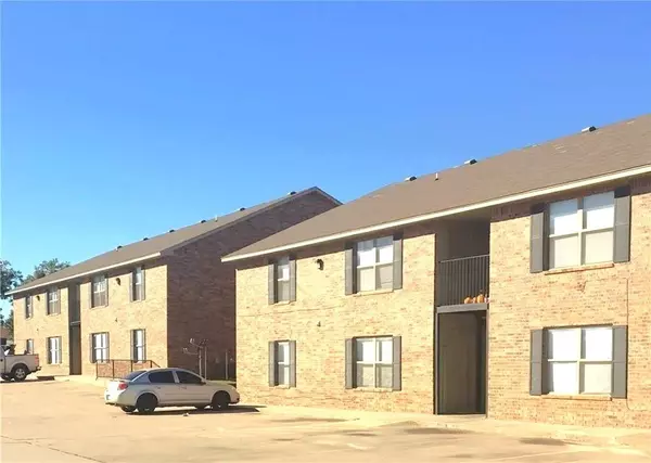 123 Rawlings, Clinton, OK 73601