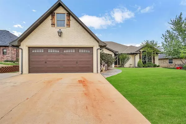 Elk City, OK 73644,121 Eagle CIR