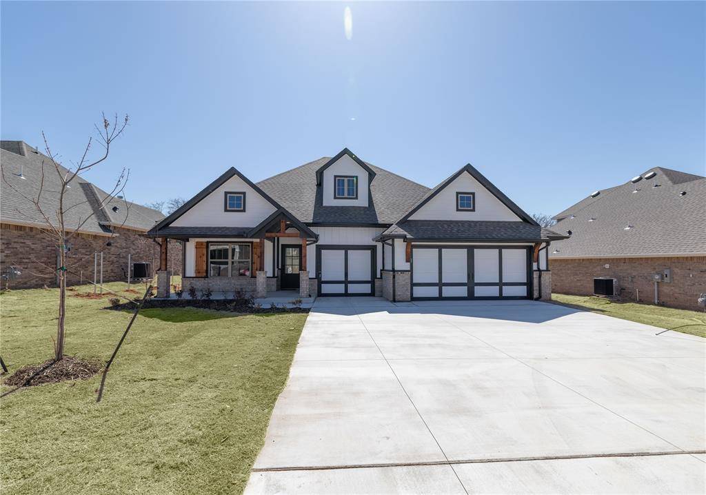 Edmond, OK 73007,8716 Grey Joy RD