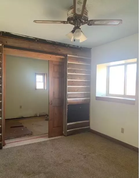 Butler, OK 73626,21157 E 1014 RD