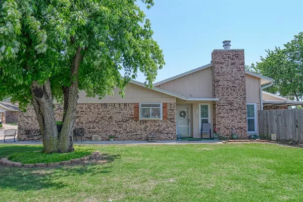 9401 Charwood DR, Oklahoma City, OK 73139