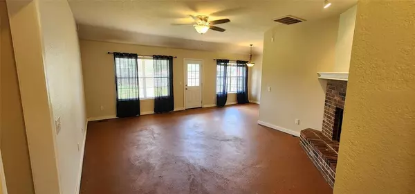 Piedmont, OK 73078,327 NW Adams AVE