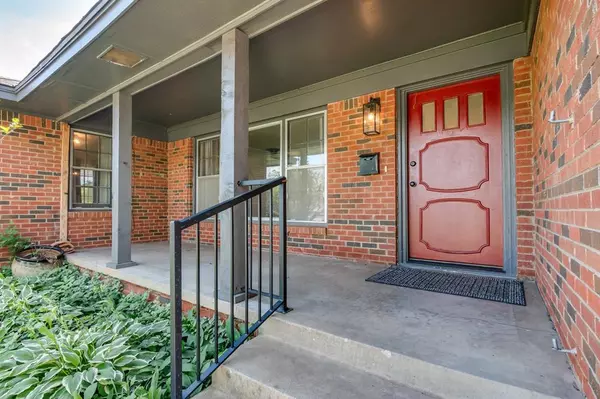 Oklahoma City, OK 73120,1502 Carlisle CT