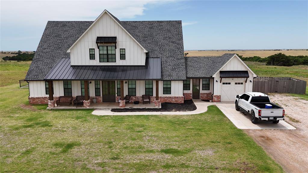 23578 E 1070 RD, Weatherford, OK 73096