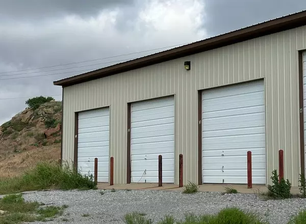 Lone Wolf, OK 73655,20750 E 1460 RD