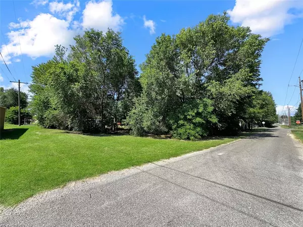 Erick, OK 73645,602 S Sheb Wooley AVE