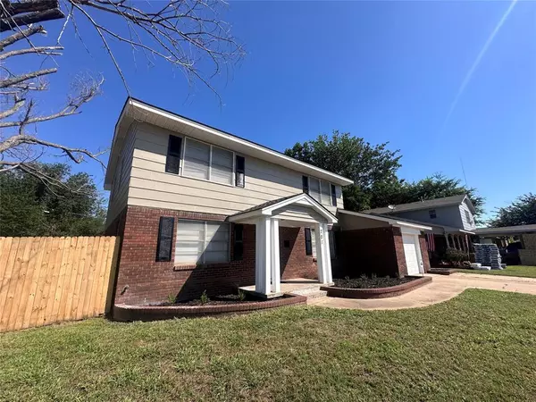 Oklahoma City, OK 73114,701 NE Katherine PL