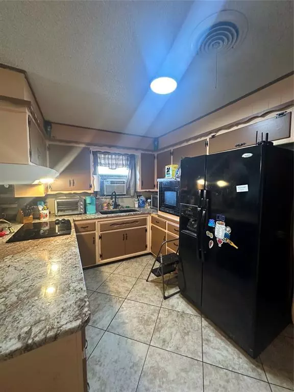 Lindsay, OK 73052,16973 May AVE