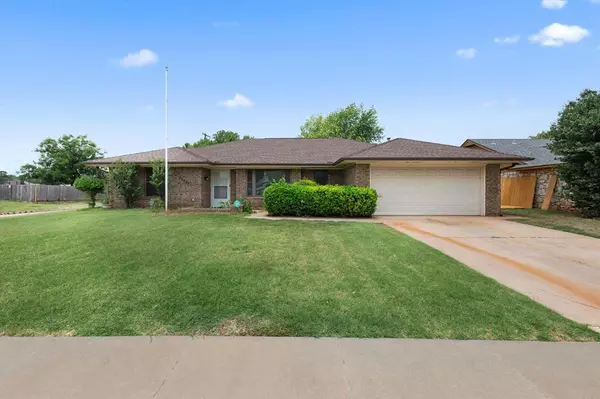 Oklahoma City, OK 73120,12001 Camelot PL