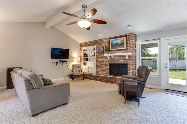 Warr Acres, OK 73122,6120 Willowridge DR