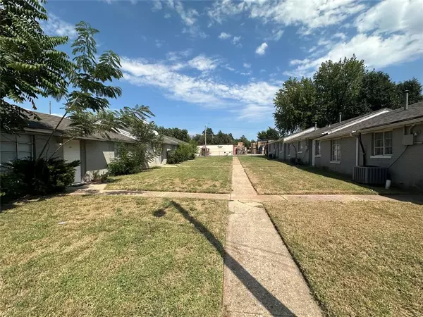 Oklahoma City, OK 73129,227 SE 27th ST