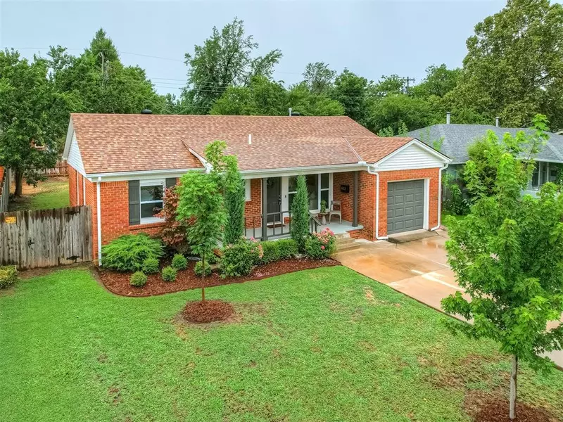 1622 Carlisle CT, The Village, OK 73120