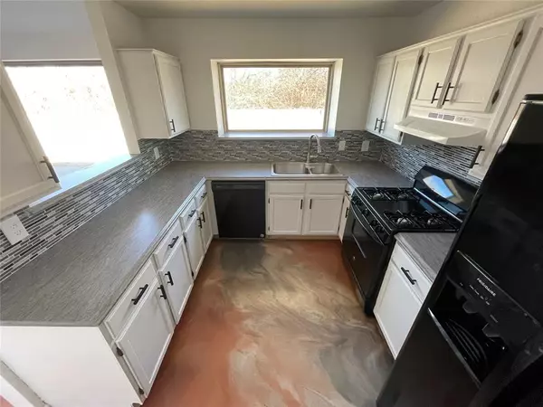 Midwest City, OK 73130,1604 Mark Wood ST