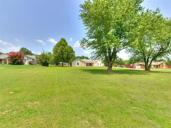 Harrah, OK 73045,20539 Prairie Hills DR