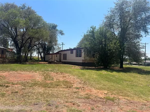 Cheyenne, OK 73628,708 E Blaine