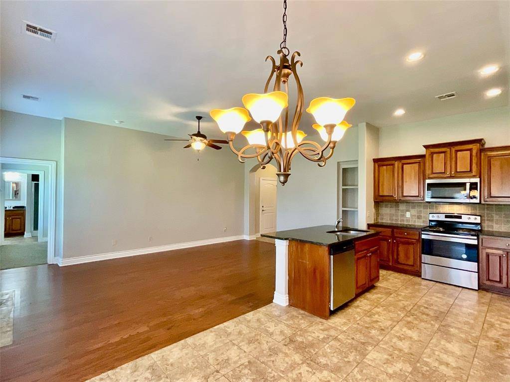 Edmond, OK 73012,2225 NW 195th ST