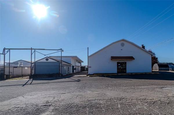 107 W 13th ST, Chandler, OK 74834