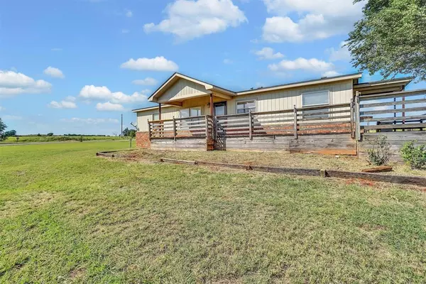 19802 E 1070 RD, Elk City, OK 73644