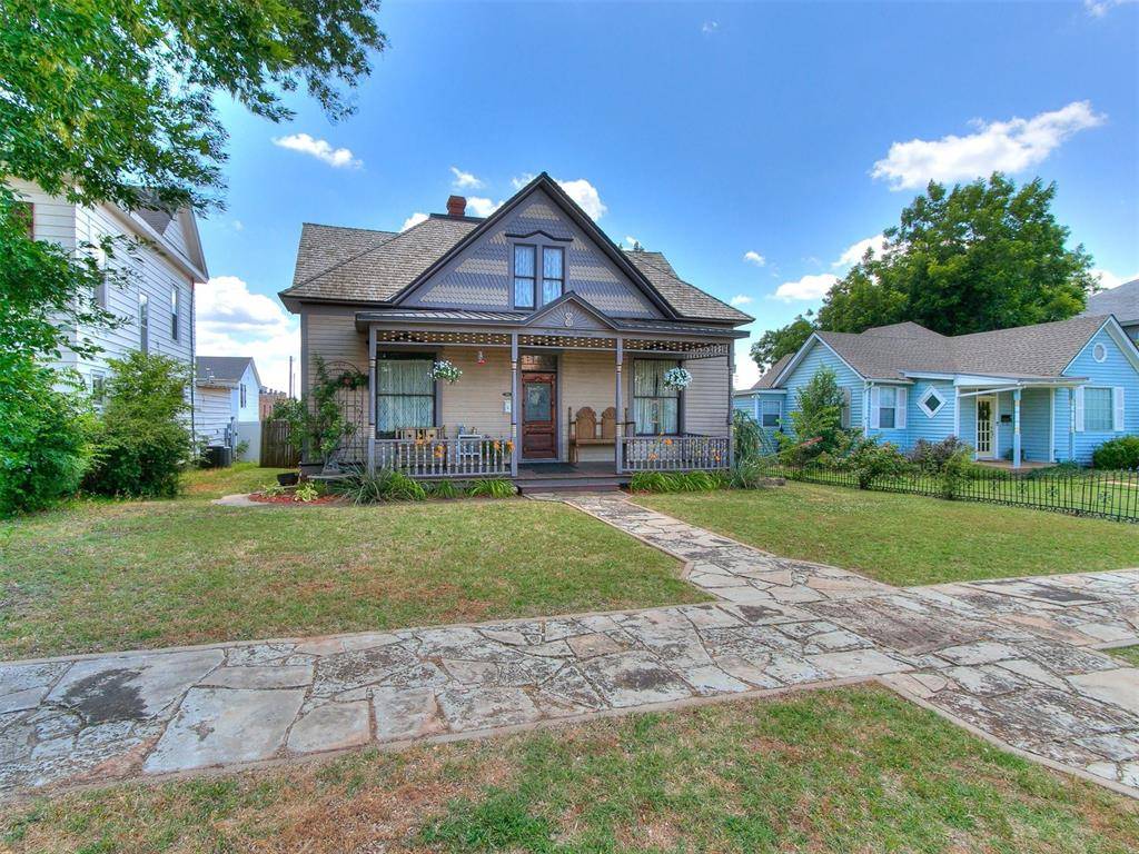 Guthrie, OK 73044,617 E Cleveland AVE