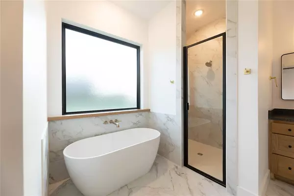 Yukon, OK 73099,Address not disclosed